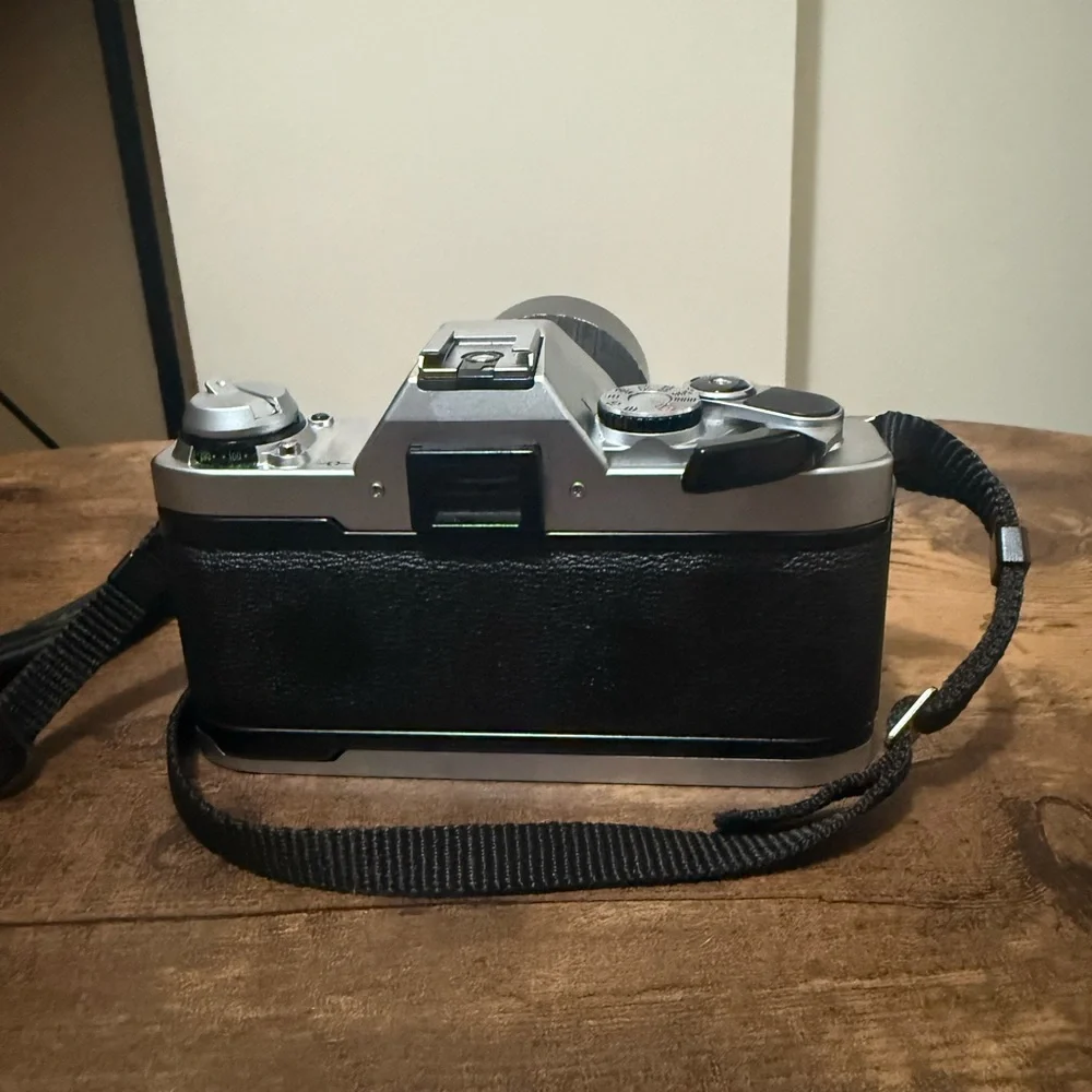 Canon Silver and Black Lens Set for Professional Photography